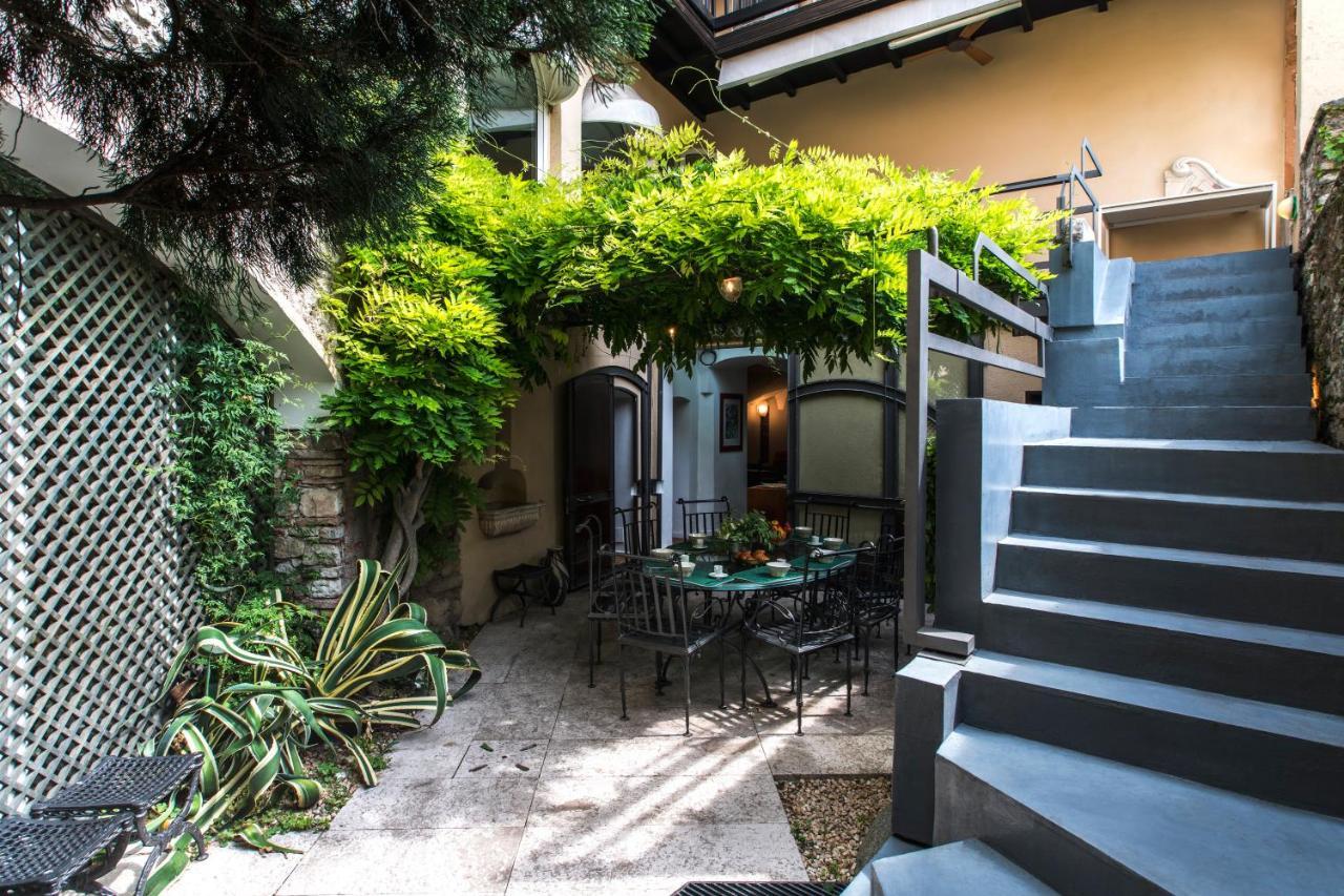 Villa Glicine Gardone Riviera Exterior photo